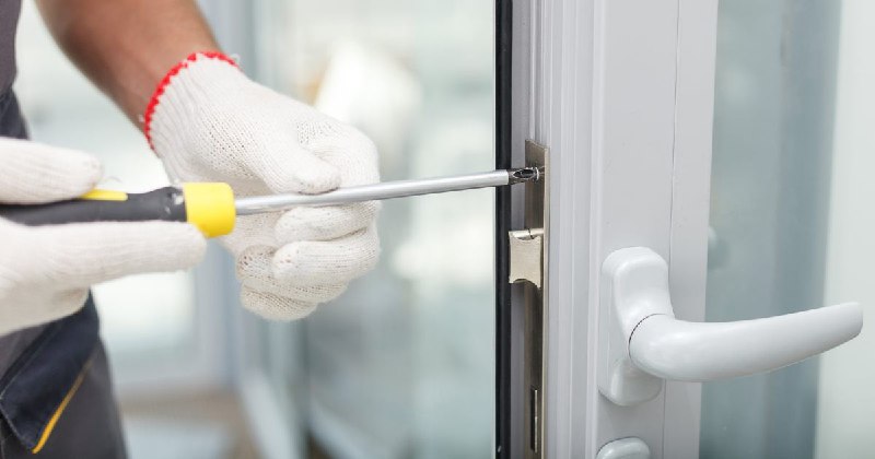 Сервисное обслуживание окон Выборг. Цена  от 378 руб.